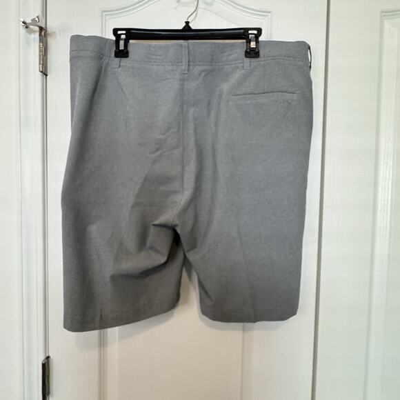 Haggar Active Series Mens Gray Lightweight Golf Comfort Performance Short Sz 40 - Picture 2 of 12